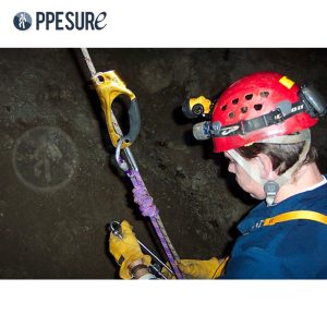 34.2 อุปกรณ์จับเชือกแบบมีด้ามจับ สำหรับการปีนเชือก ASCENSION แบรนด์ PETZL